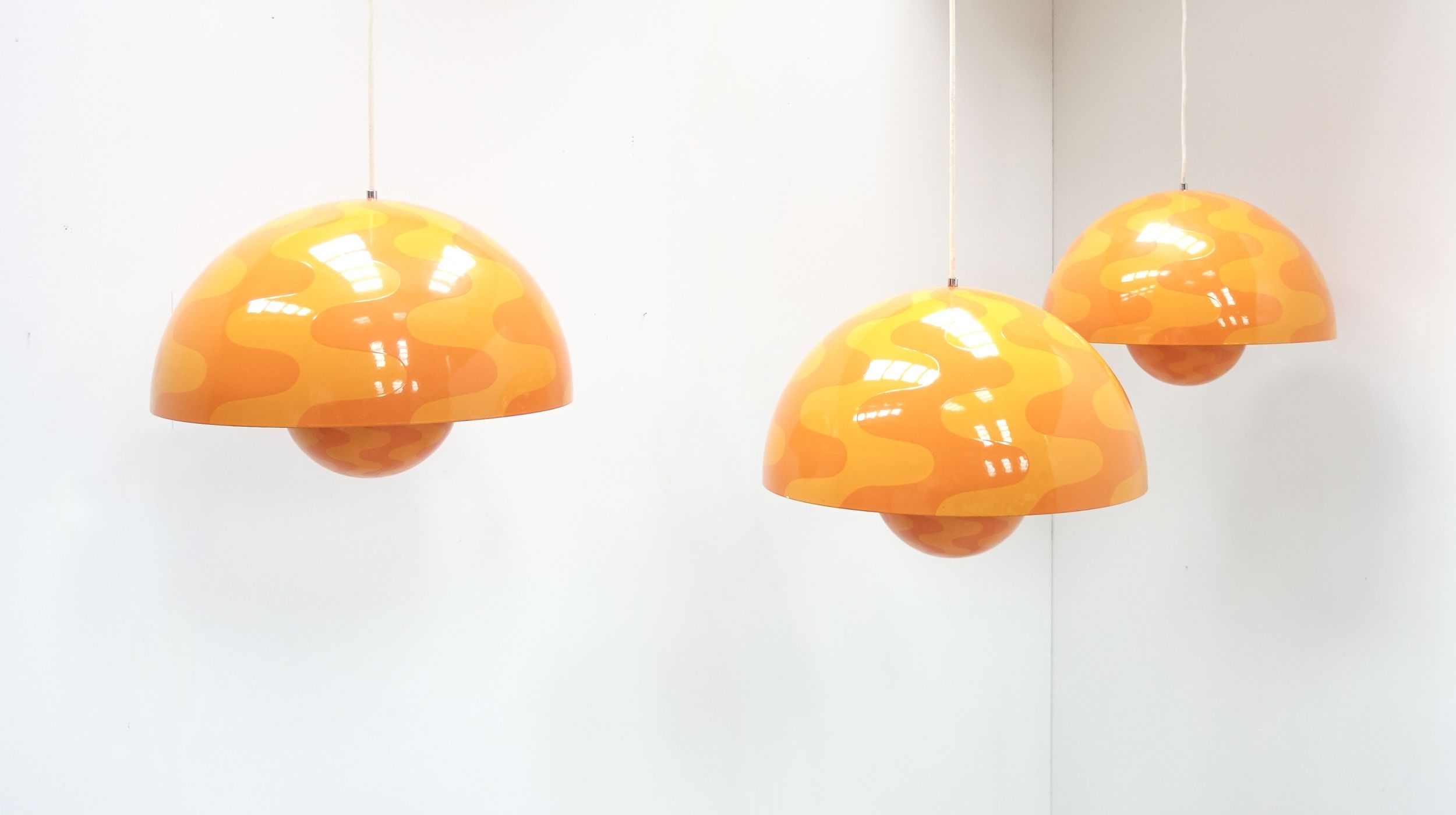 Big Flowerpot Verner Panton pendant lamp 1969 Poulsen