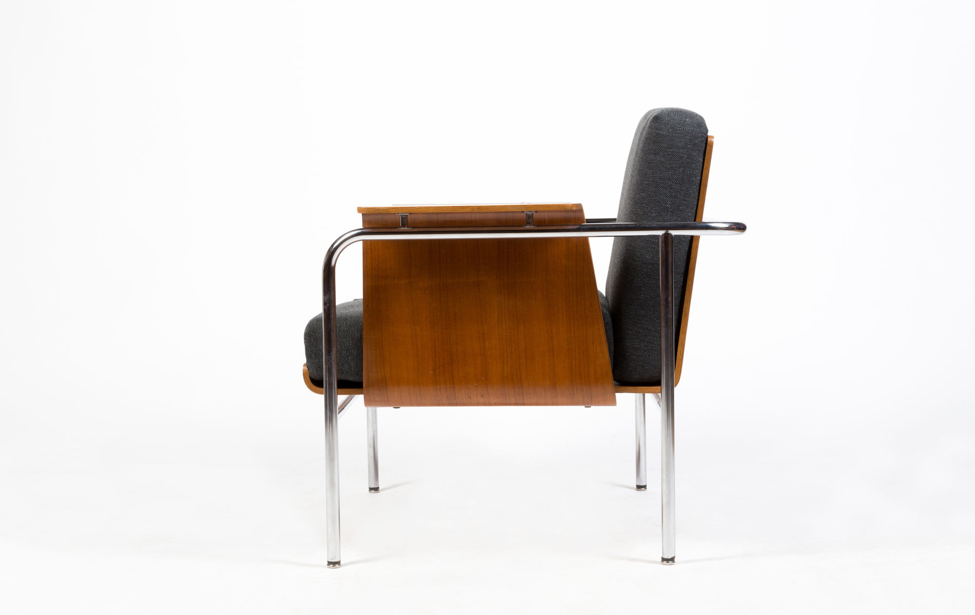 Kurt Thut armchair