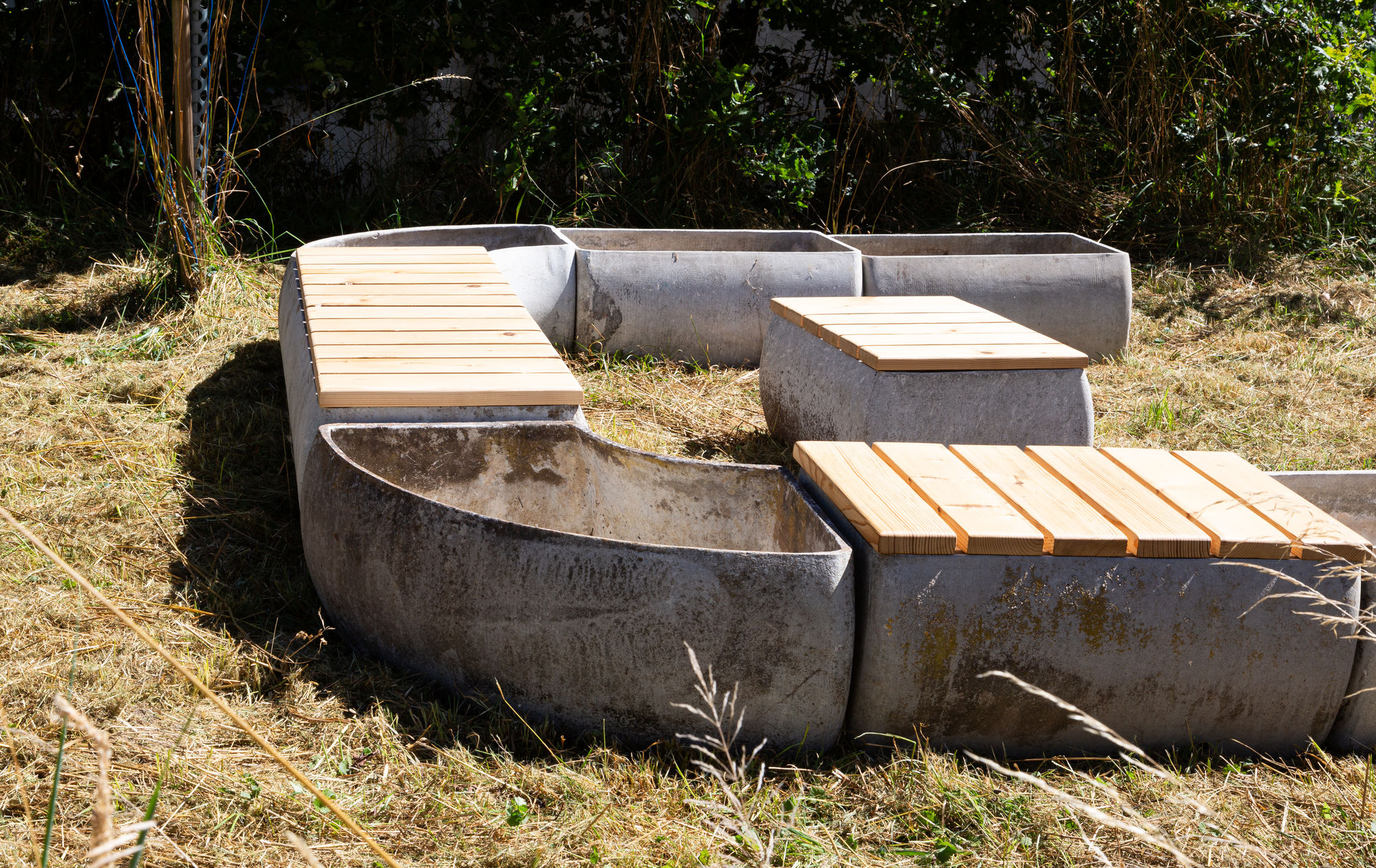 Eternit Flower pots and benches