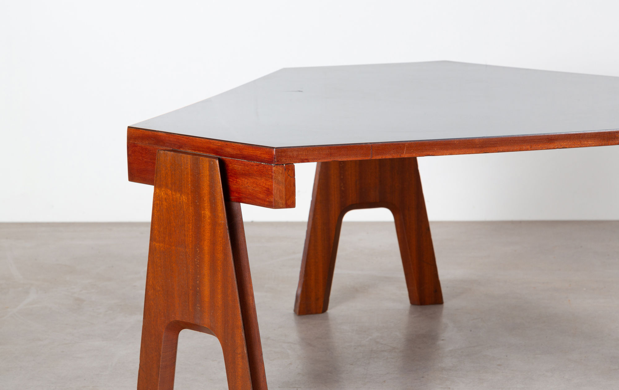 Angelo Mangiarotti coffee table club 44