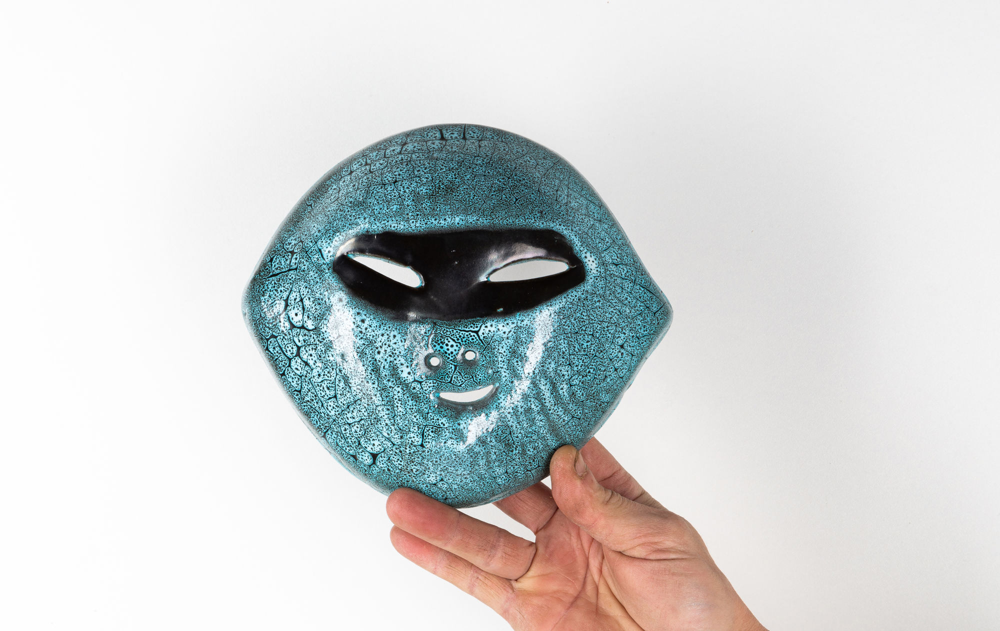 Accolay ceramic mask