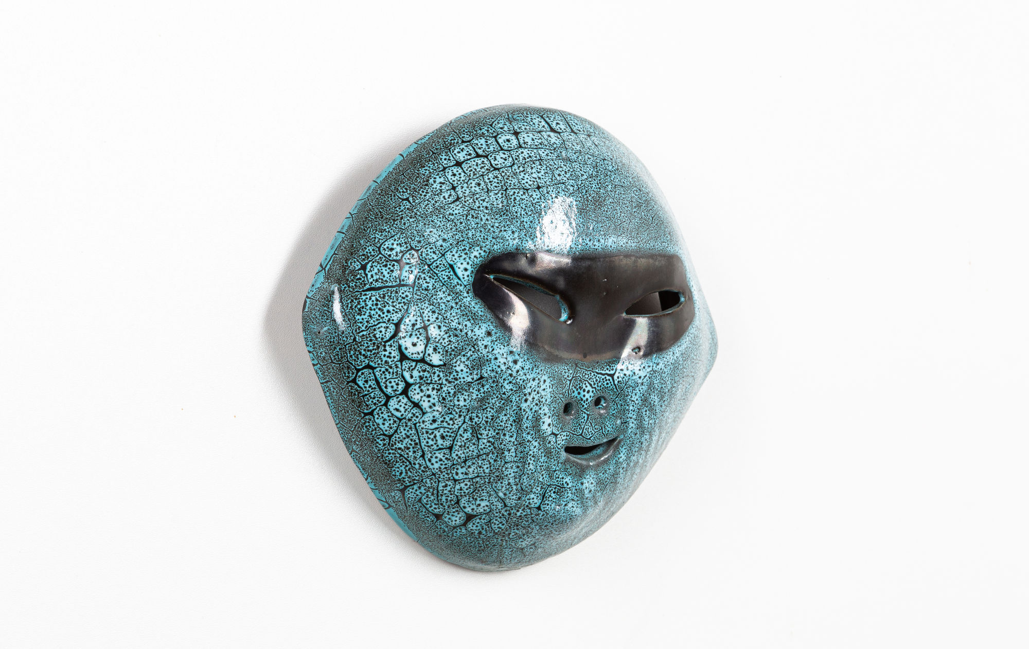 Accolay ceramic mask