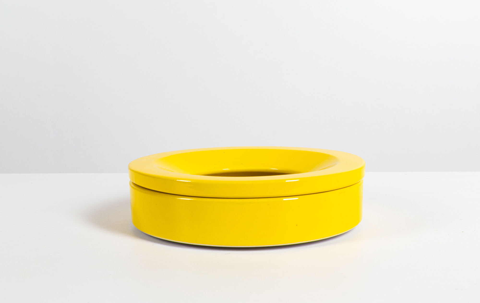 Angelo Mangiarotti ceramic ashtray
