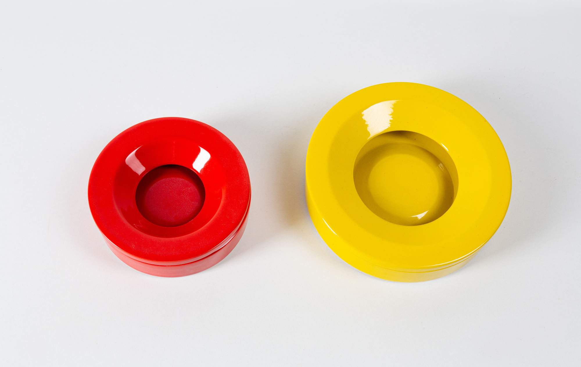 Angelo Mangiarotti ceramic ashtray