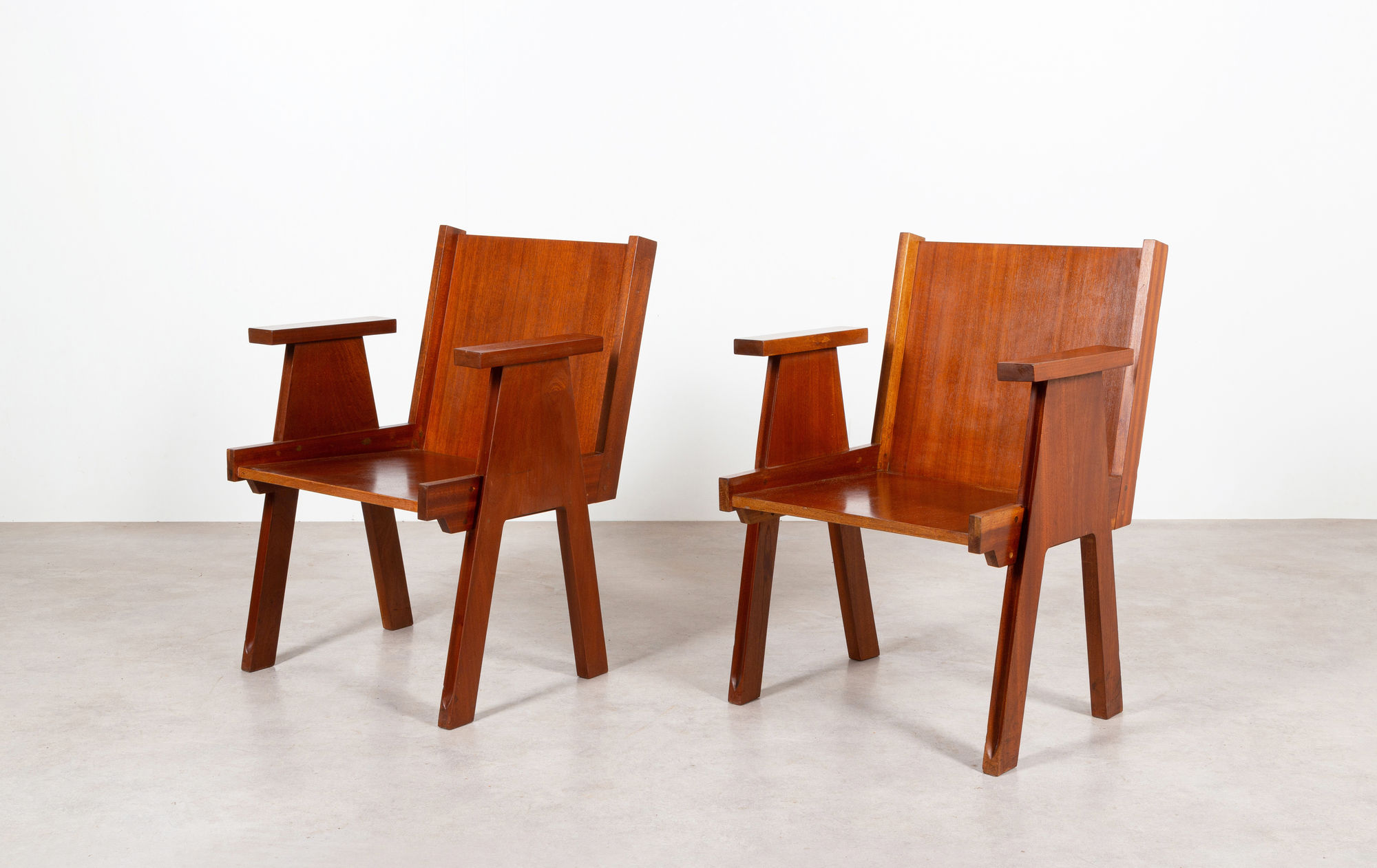Angelo Mangiarotti Club 44 chairs