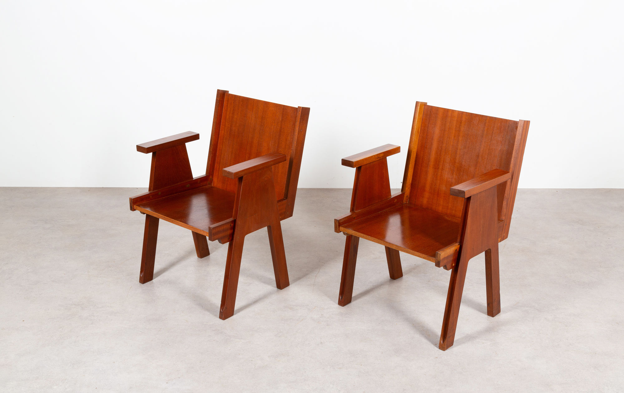 Angelo Mangiarotti Club 44 chairs