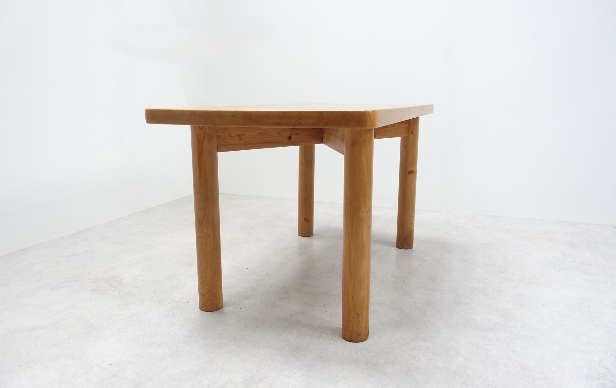 Charlotte Perriand table '70s