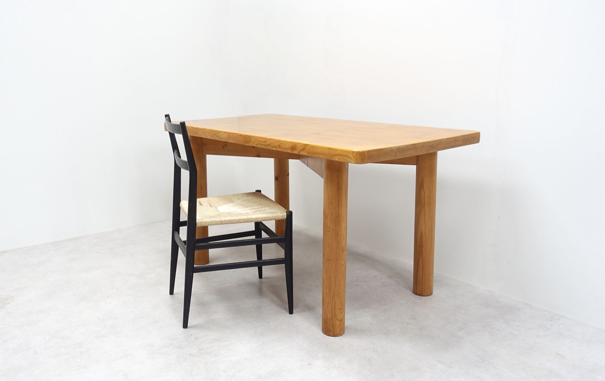 Charlotte Perriand table '70s