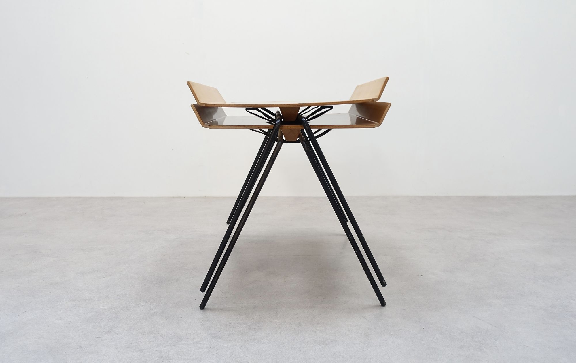 Swiss coffee table design Hans Bellmann Horgen Glarus 50s