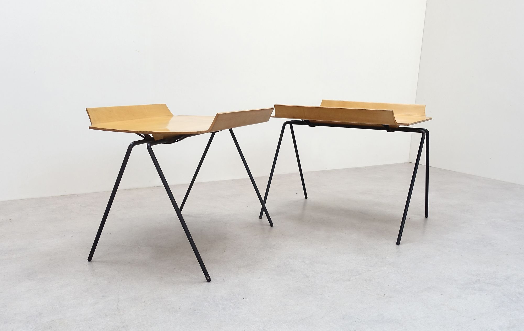 Swiss coffee table design Hans Bellmann Horgen Glarus 50s