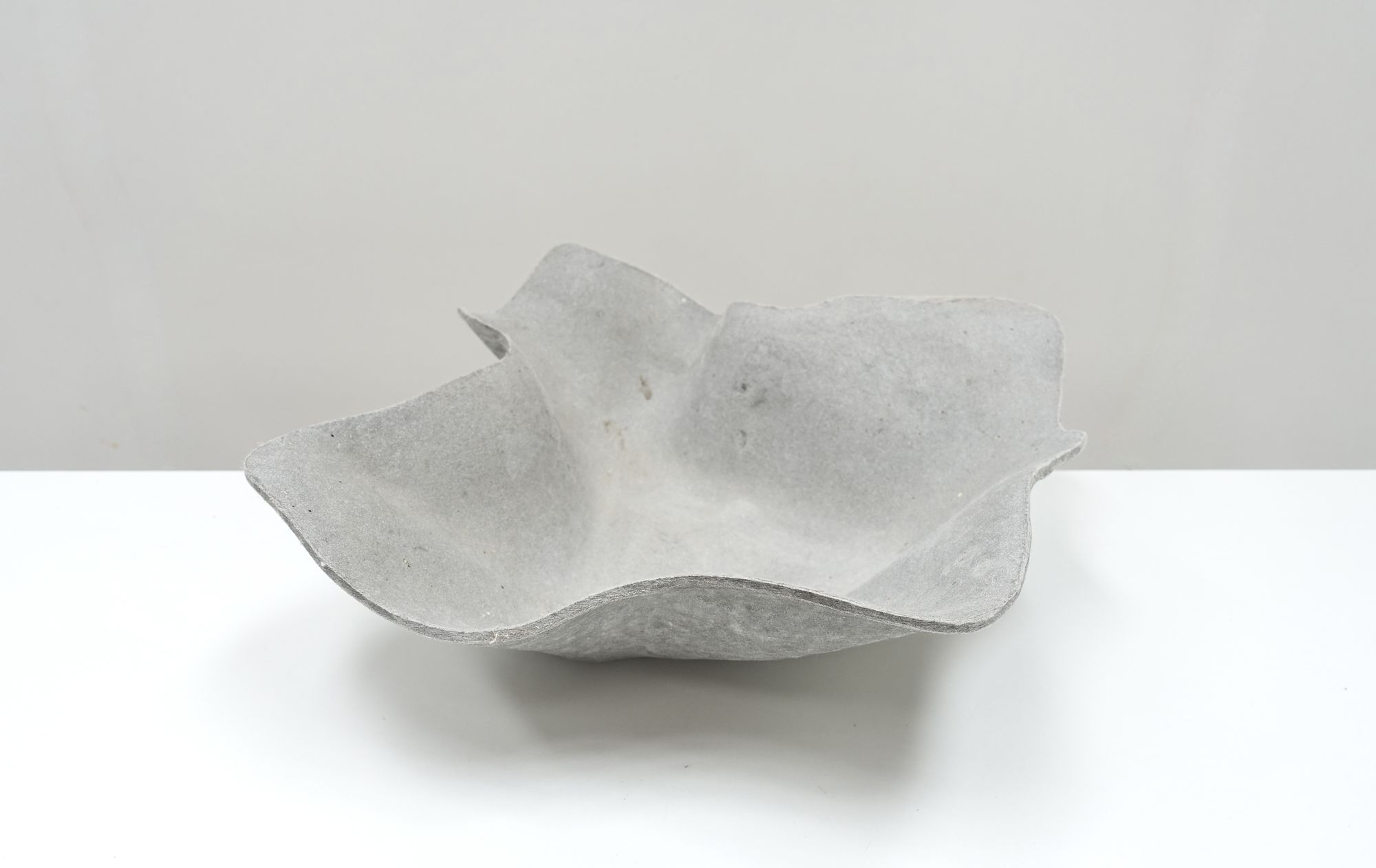 Flower pot Willy Guhl Eternit AG LImited serie