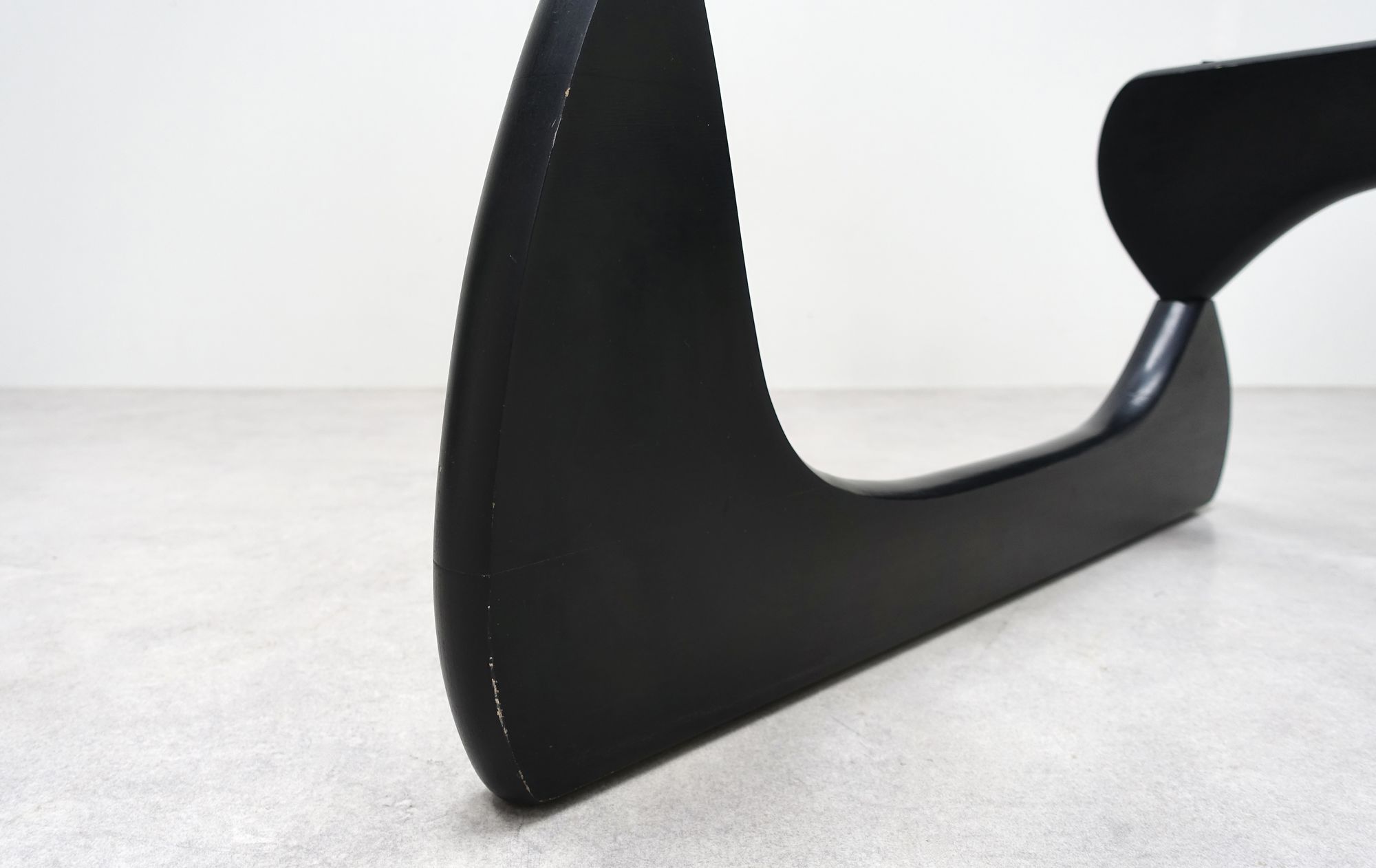 In-50 coffee table Isamu Noguchi Herman Miller 60s