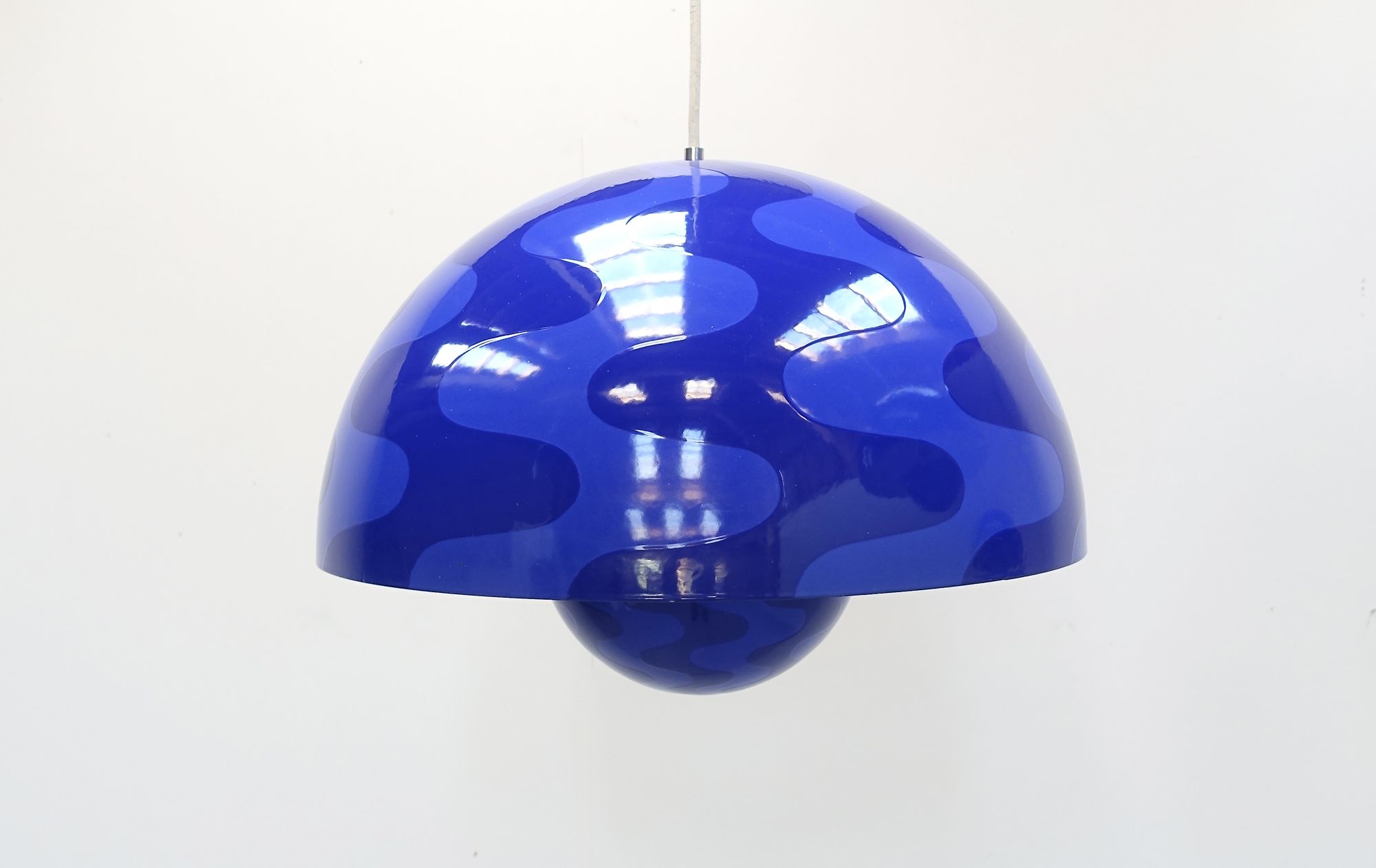 big flower pot lamps Verner Panton Pouslen 70s