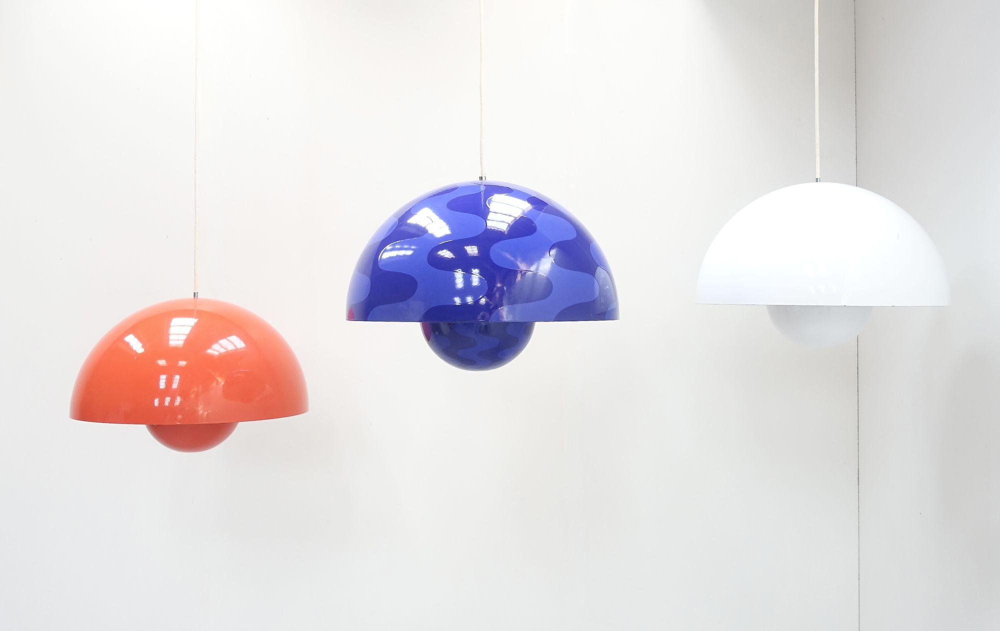 big flower pot lamps Verner Panton Pouslen 70s