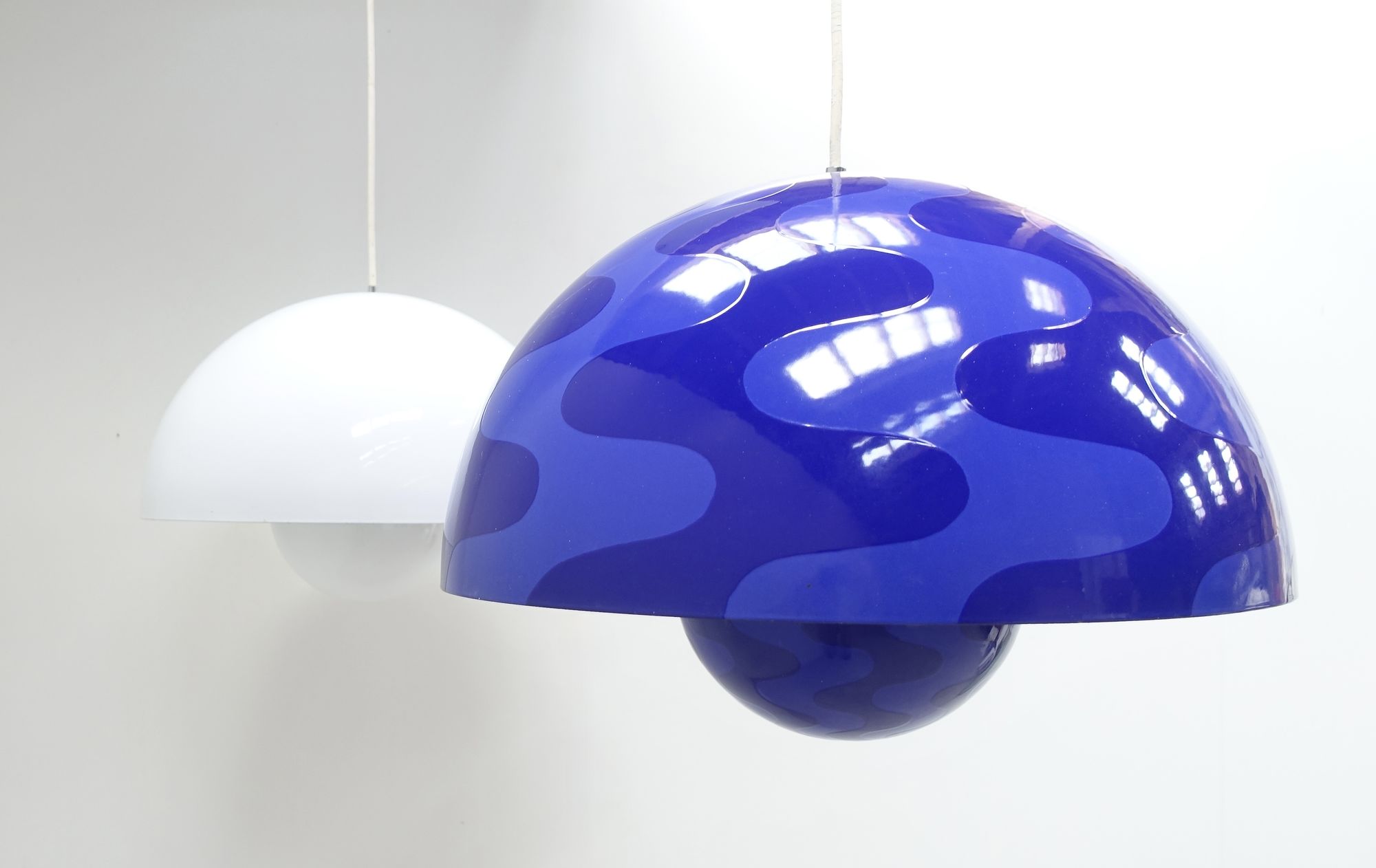 big flower pot lamps Verner Panton Pouslen 70s