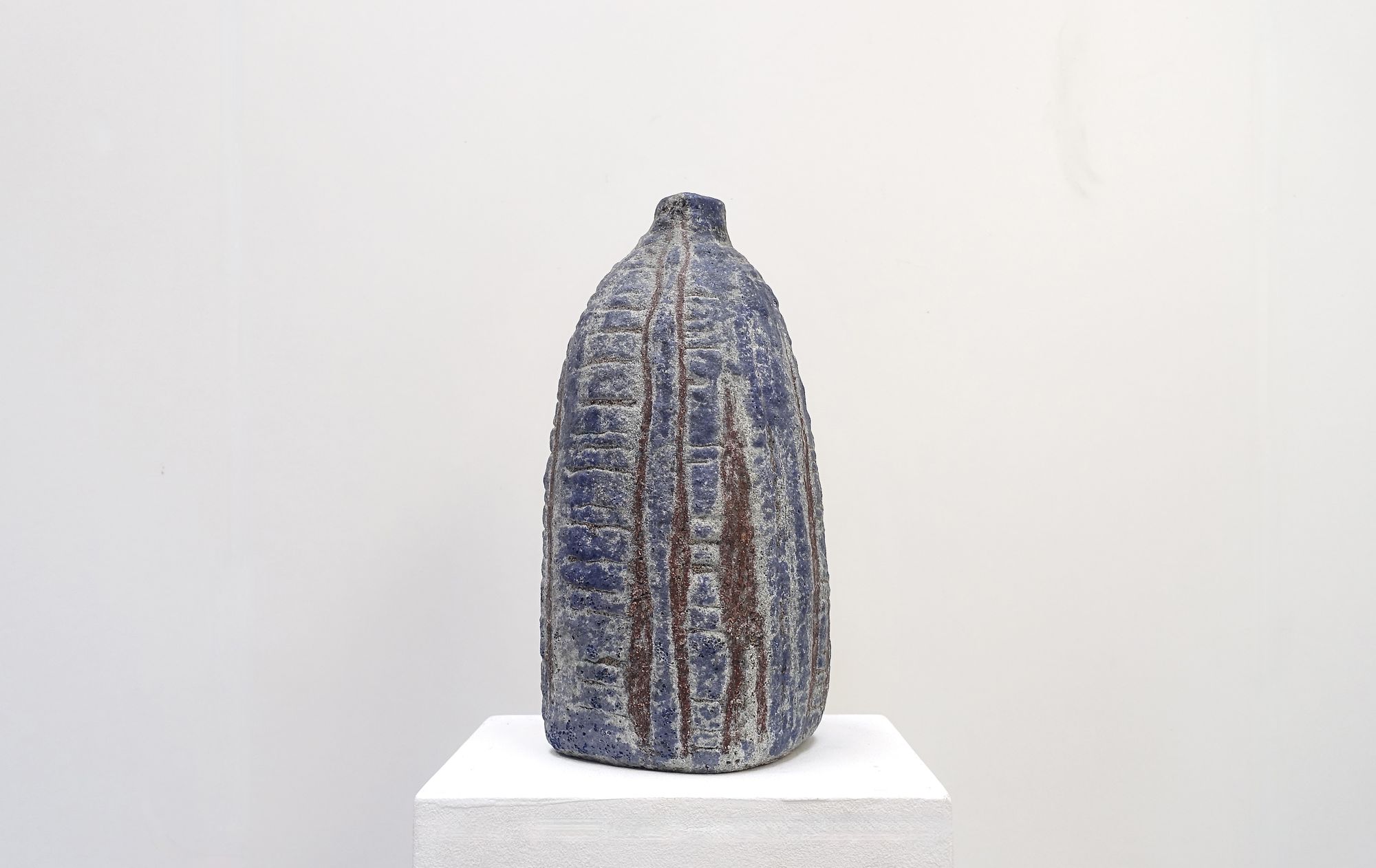 ceramic vase Livia Gorka 70s