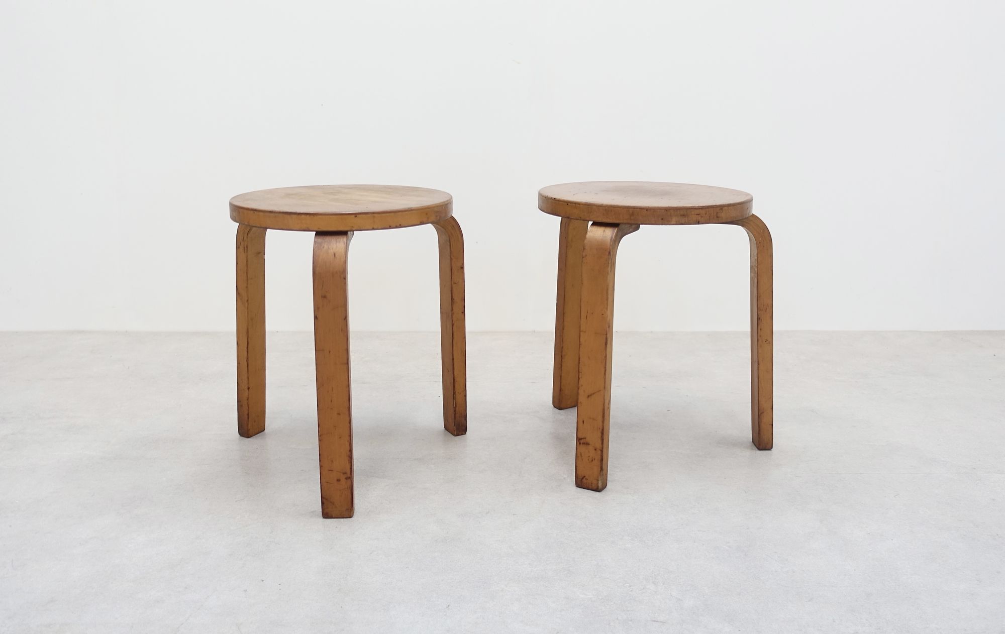 stools Alvar Aalto Finmar 30-40s