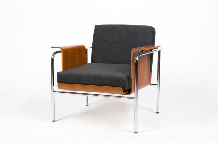 Kurt Thut armchair